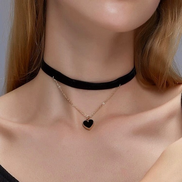 Velvet Heart Charm Layered Choker Necklace (black) - Picture 1 of 8